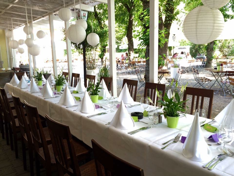 Lindlinden im Biergarten – Tagesatmosphäre